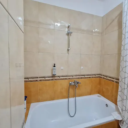 Apartment Quiet & Spacious Center - 4 Min Walk