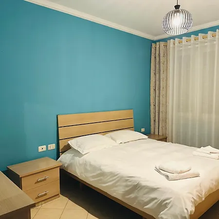 شقة Quiet & Spacious Center - 4 Min Walk *