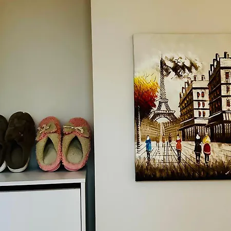 Apartment Quiet & Spacious Center - 4 Min Walk